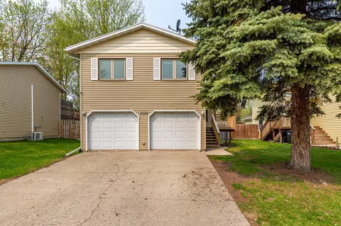 3033 20 St S, Fargo, ND 58103
