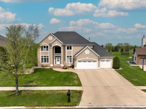 4715 Rose Creek Pkwy S, Fargo, ND 58104