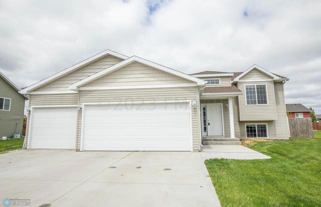 4291 Auburn Ave S, Fargo, ND 58104