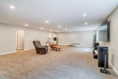 802 Eagle Ct, Mapleton, ND 58059 photo 35