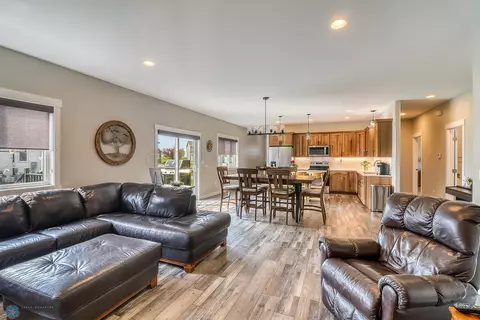 802 Eagle Ct, Mapleton, ND 58059 photo 18