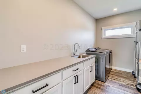 802 Eagle Ct, Mapleton, ND 58059 photo 27