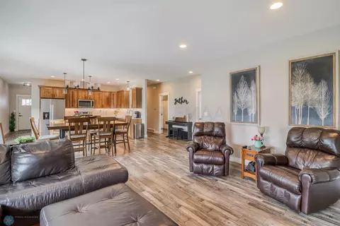 802 Eagle Ct, Mapleton, ND 58059 photo 19