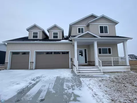 7469 Claire Dr S, Fargo, ND 58104