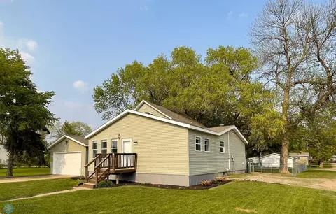 116 Parke Ave S, Glyndon, MN 56547