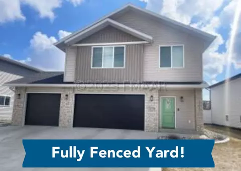 3674 56 St S, Fargo, ND 58104