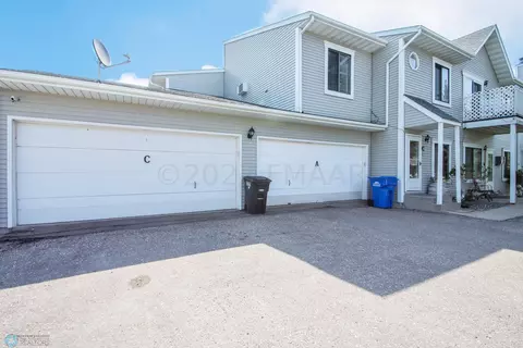 3319 15 Ave S # C, Fargo, ND 58103
