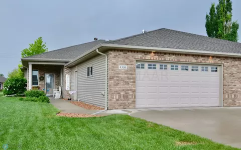 4309 47 Ave S, Fargo, ND 58104