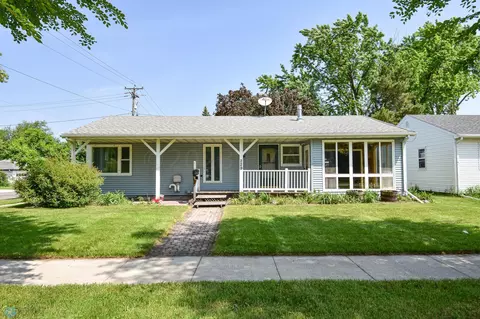 229 19th Ave N, Fargo, ND 58102