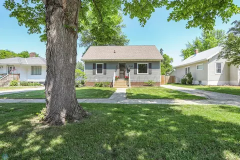 106 W Beech Ave, Fergus Falls, MN 56537