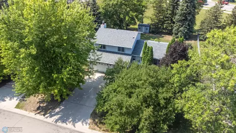 3010 14th Ave S, Moorhead, MN 56560