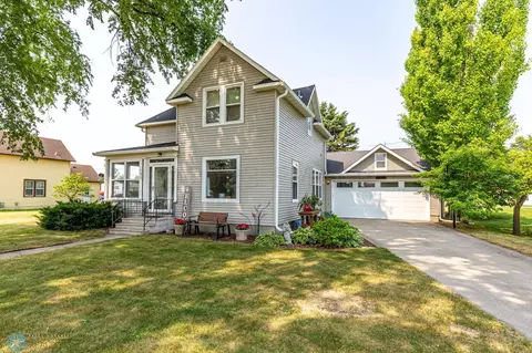 122 8 Ave N, Casselton, ND 58012