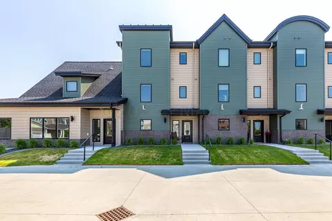 4134 Arthur Dr S, Fargo, ND 58104