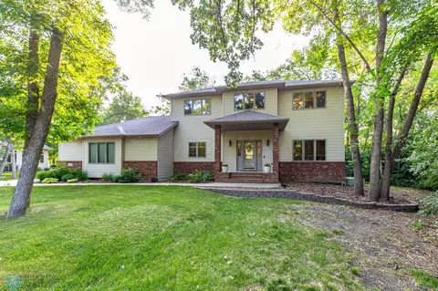 254 Chestnut Dr, Horace, ND 58047