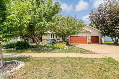 2809 39 Ave S, Fargo, ND 58104