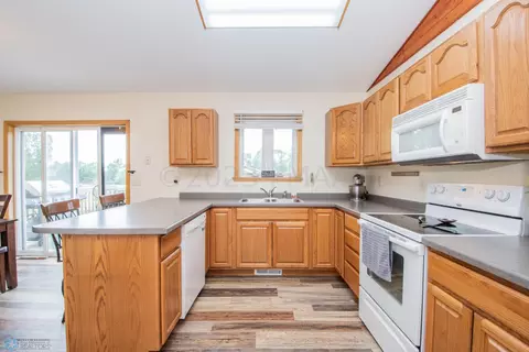 420 6th Ave, Mapleton, ND 58059 photo 4