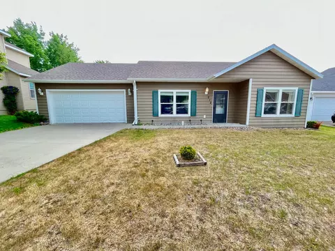 212 Lana Ct, Fergus Falls, MN 56537