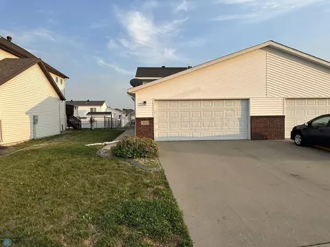 955 42 Ave W, West Fargo, ND 58078