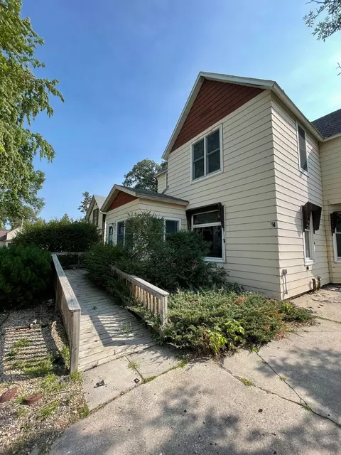 109 Lincoln Ave, Crookston, MN 56716