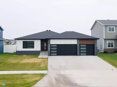 3660 Merrifield Dr S, Fargo, ND 58104