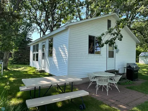 14520 Thomas Rd, Lake Park, MN 56554