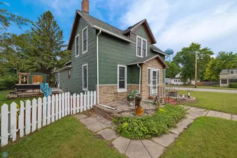 105 Main St, Sabin, MN 56580