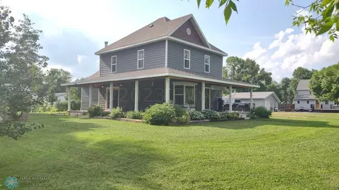 423 2nd St, Dazey, ND 58429