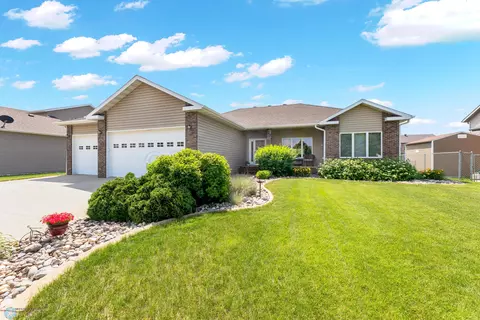 3519 Taylor St S, Fargo, ND 58104