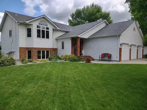 202 9 St SE, Glyndon, MN 56547