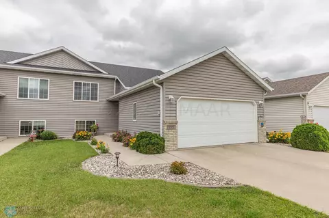 3551 Eagle Run Dr, West Fargo, ND 58078