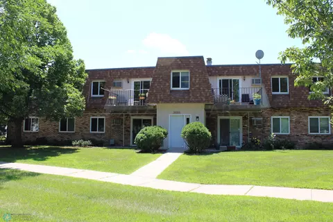 2320 20 Ave S UNIT 1, Fargo, ND 58103