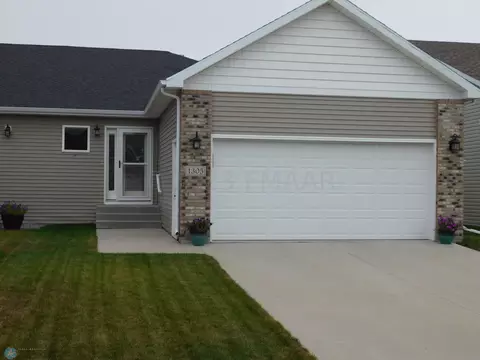 1305 12 St W, West Fargo, ND 58078