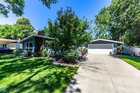 101 22 Ave N, Fargo, ND 58102
