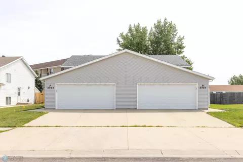 2522 Amber Valley Ct S, Fargo, ND 58104