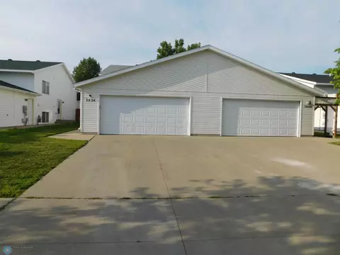 3424 30 Ave S, Fargo, ND 58103