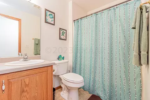 1146 Eagle Park Dr S, Fargo, ND 58104 photo 25