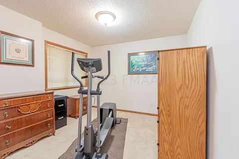 1146 Eagle Park Dr S, Fargo, ND 58104 photo 23