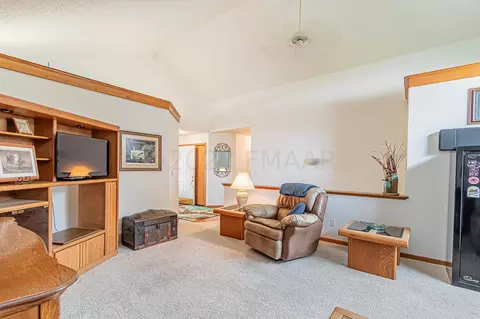 1146 Eagle Park Dr S, Fargo, ND 58104 photo 14