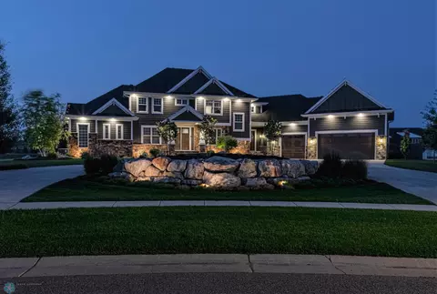 3253 Timber Creek Cir S, Fargo, ND 58104