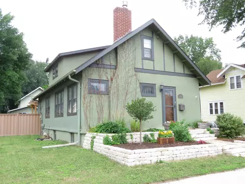 1325 5 St S, Fargo, ND 58103