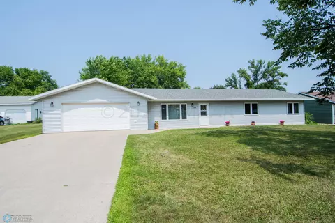 1006 Front St, Hawley, MN 56549