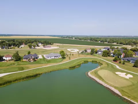 524 Sunset Dr, Oxbow, ND 58047 photo 53