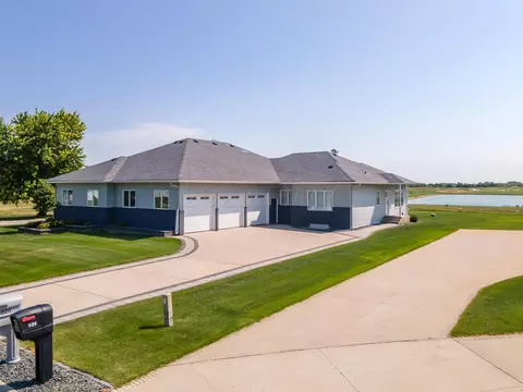 524 Sunset Dr, Oxbow, ND 58047 photo 49