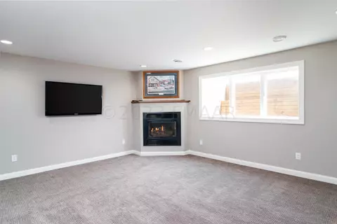 524 Sunset Dr, Oxbow, ND 58047 photo 47