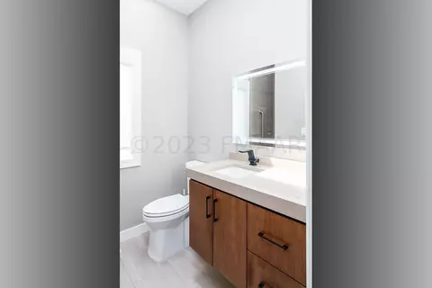 524 Sunset Dr, Oxbow, ND 58047 photo 35