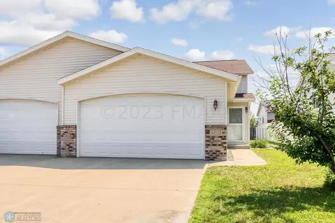 4270 39 Ave S, Fargo, ND 58104