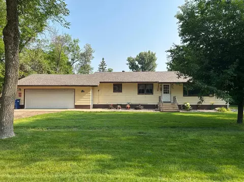 301 4 St N, Buffalo, ND 58011