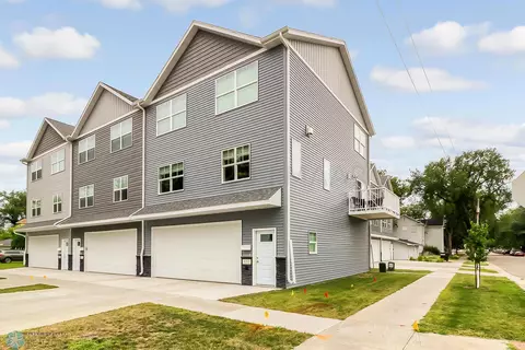 632 10 Ave N, Fargo, ND 58102
