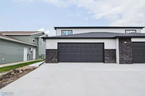 57 Cedar Dr, Mapleton, ND 58059