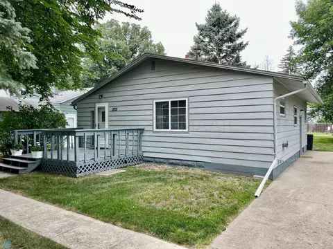1205 Lenham Ave SE, Cooperstown, ND 58425